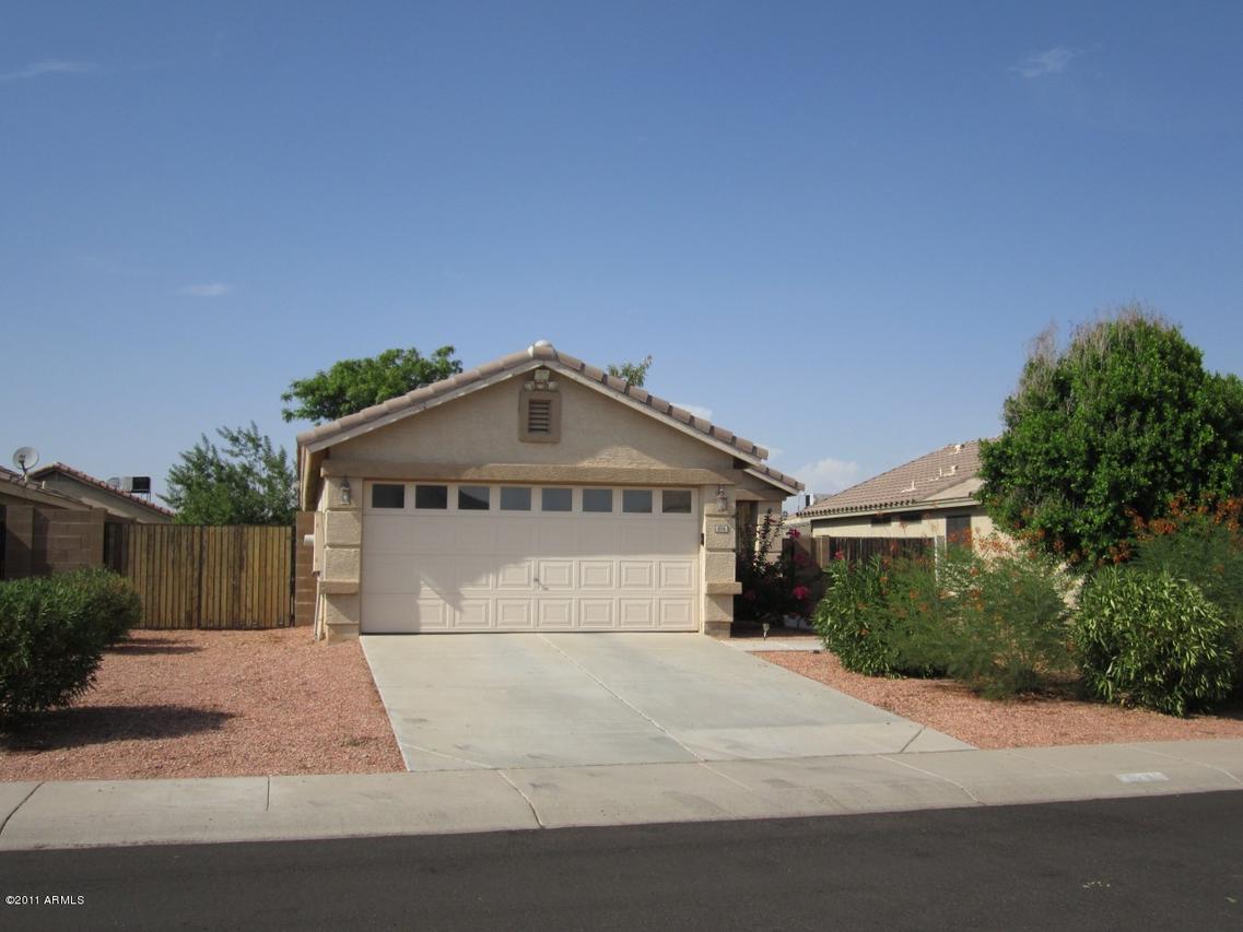 876 E Cochise Cir., Apache Junction, AZ 85219