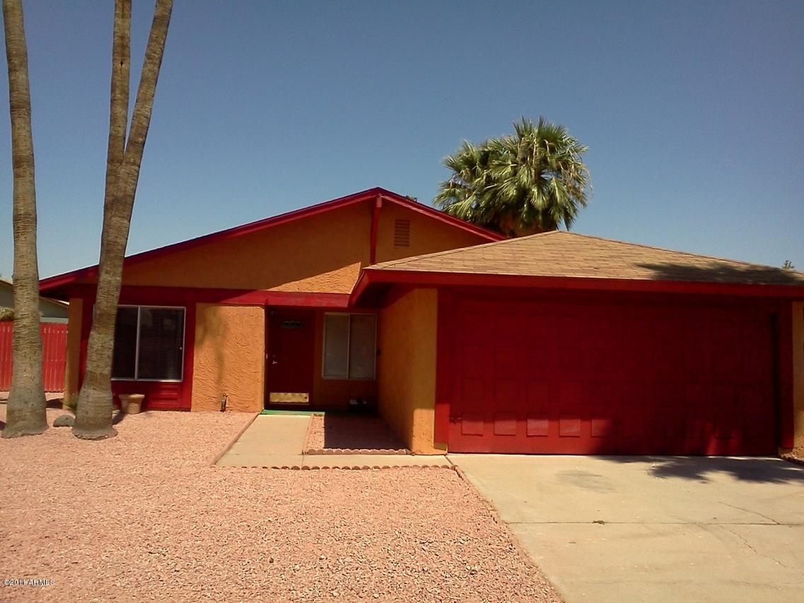 2212 W Emerald Cir., Mesa, AZ 85202