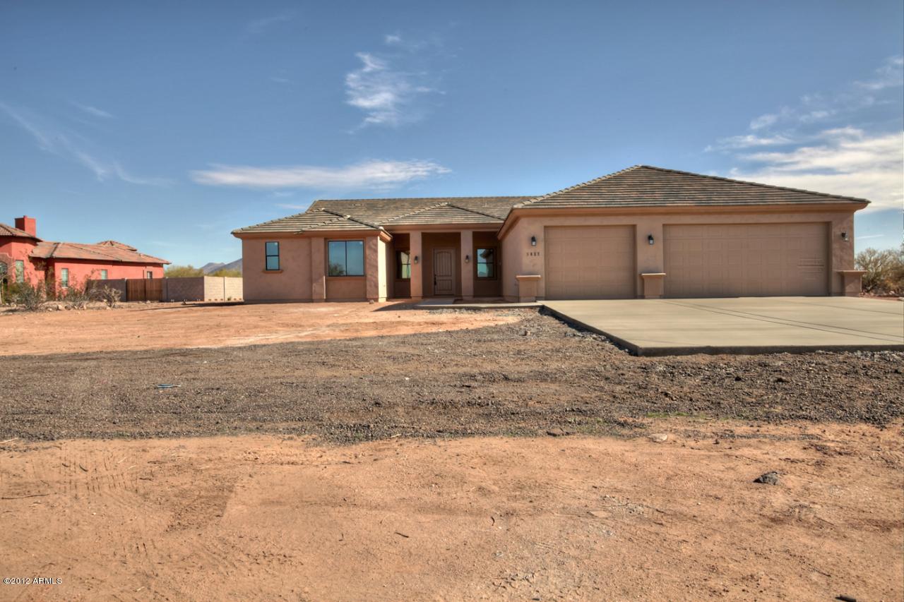 1827 W Adamanda Dr., Phoenix, AZ 85086