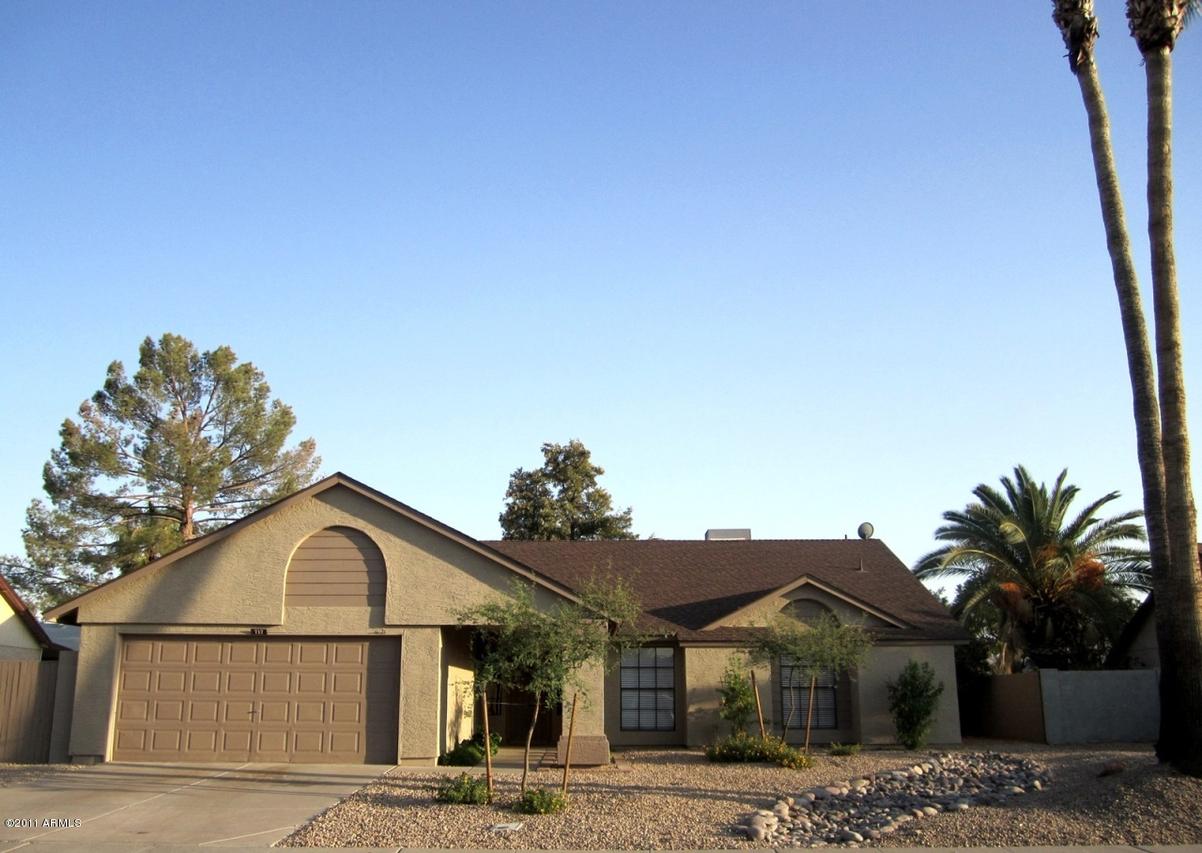 717 W Loughlin Dr., Chandler, AZ 85225