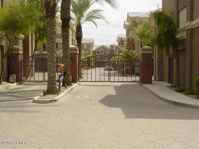 4455 E Paradise Village Pkwy. #1077, Phoenix, AZ 85032