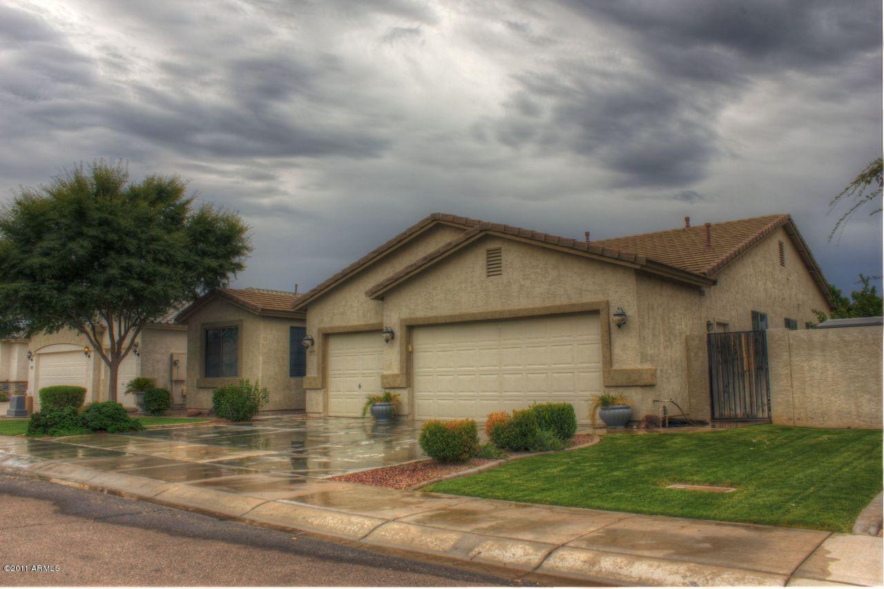 8217 W Bloomfield Rd., Peoria, AZ 85381