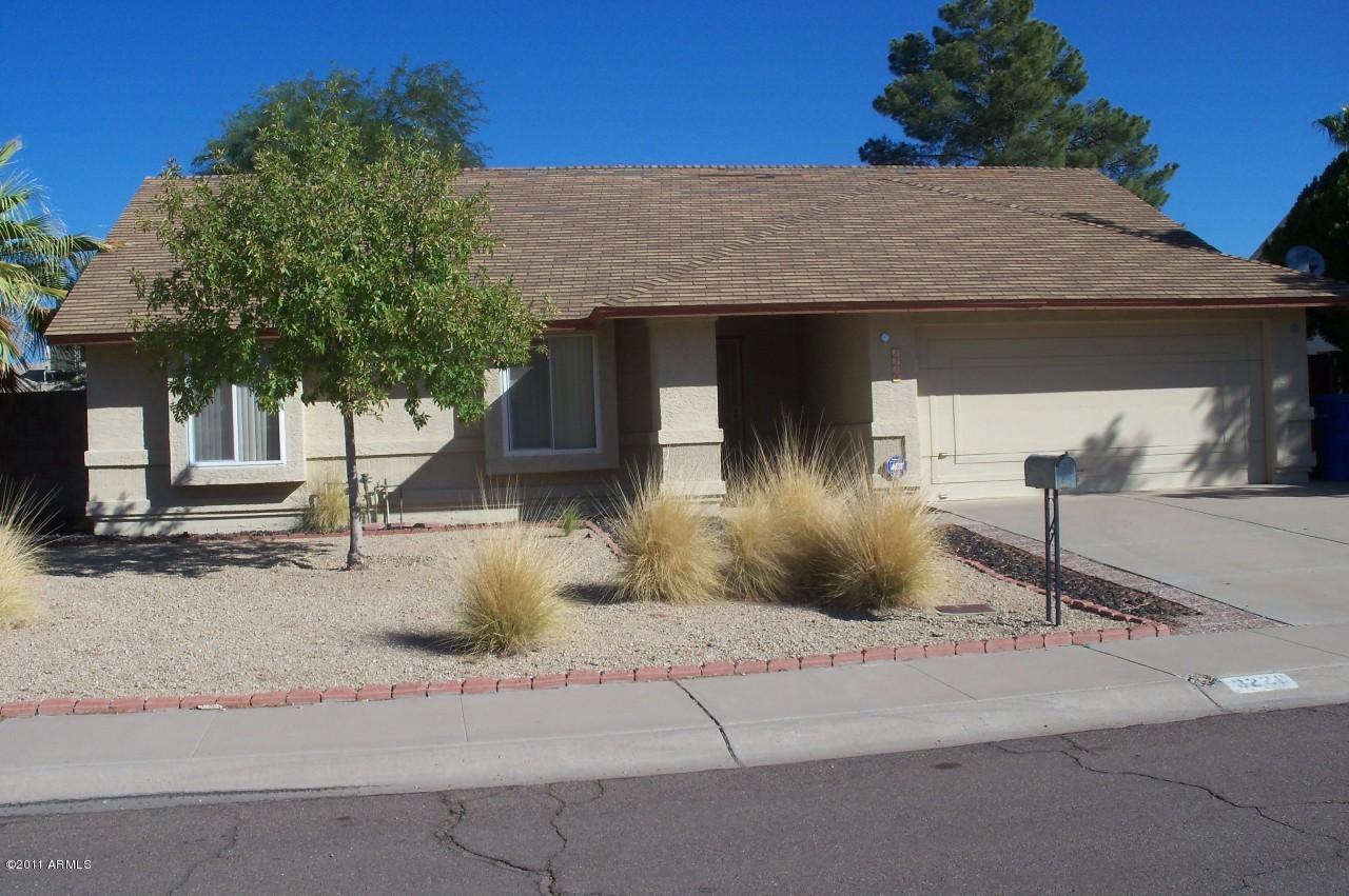 3228 W Helena Dr., Phoenix, AZ 85053