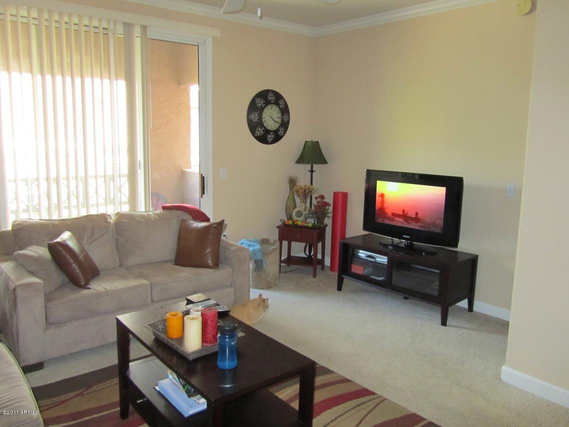 4455 E Paradise Village Pkwy. #1069, Phoenix, AZ 85032