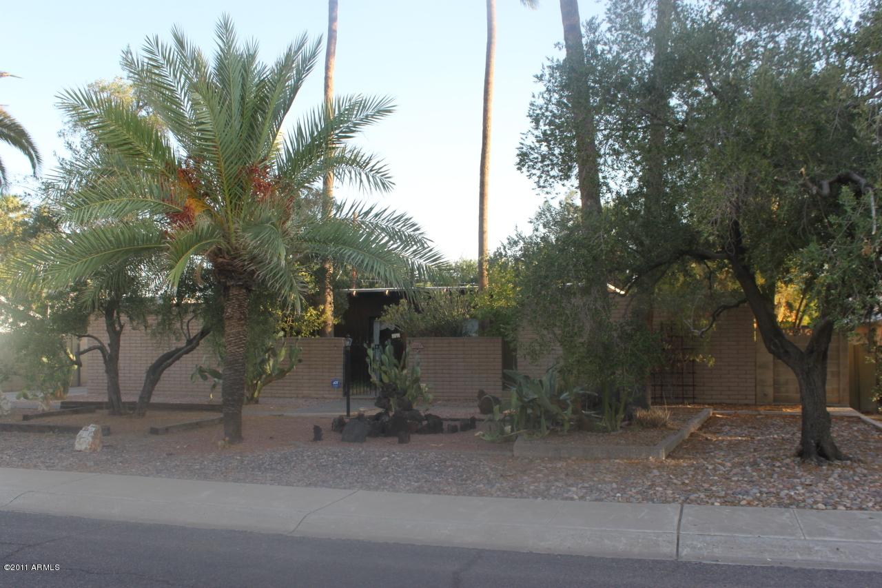 2027 E Mitchell Dr., Phoenix, AZ 85016