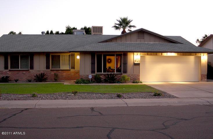 1923 E Greenway Dr., Tempe, AZ 85282