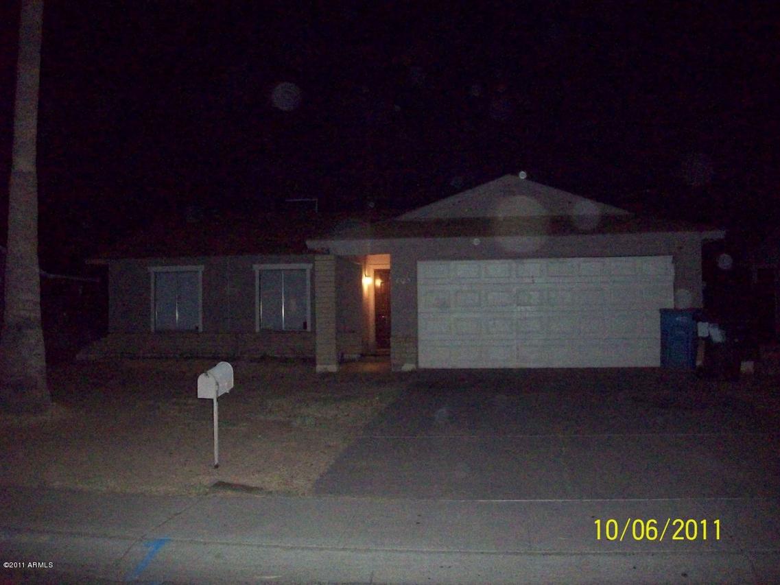 8125 W Hazelwood St., Phoenix, AZ 85033