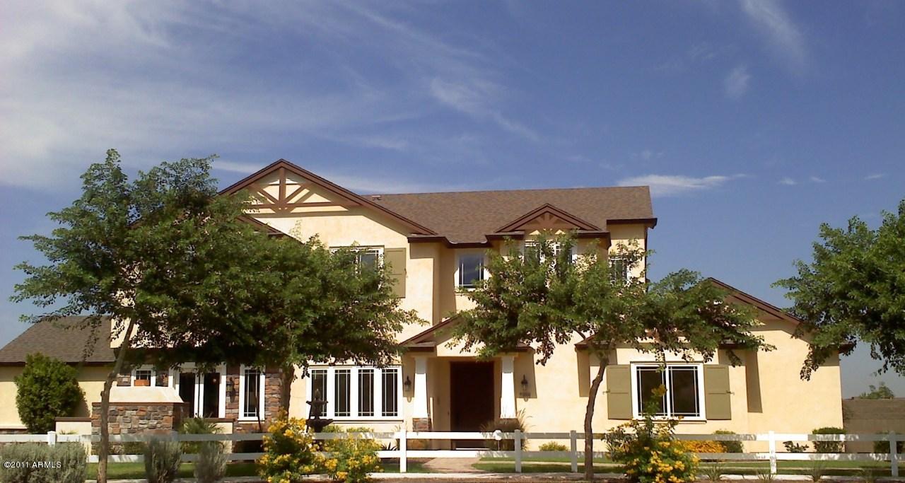 2804 E Constance Way, Phoenix, AZ 85042