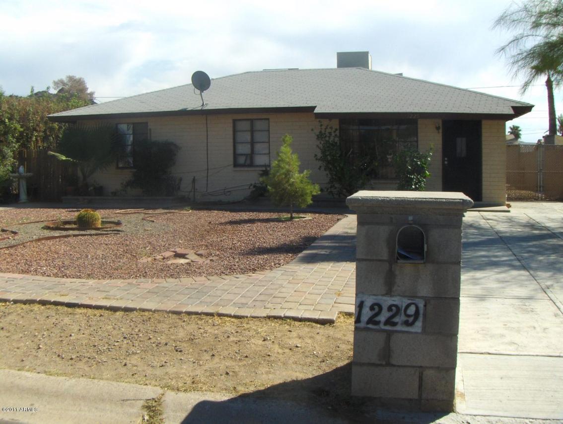 1229 E Sunnyslope Ln., Phoenix, AZ 85020