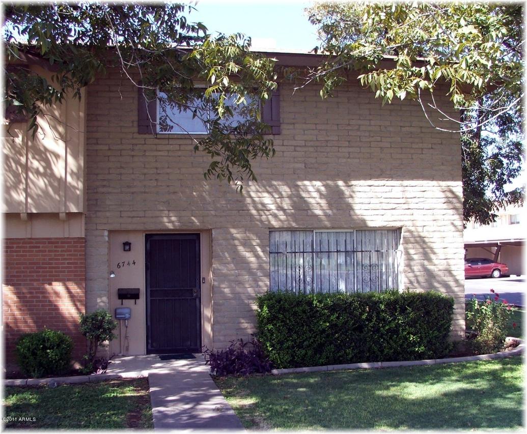 6744 N 43rd Ave., Glendale, AZ 85301