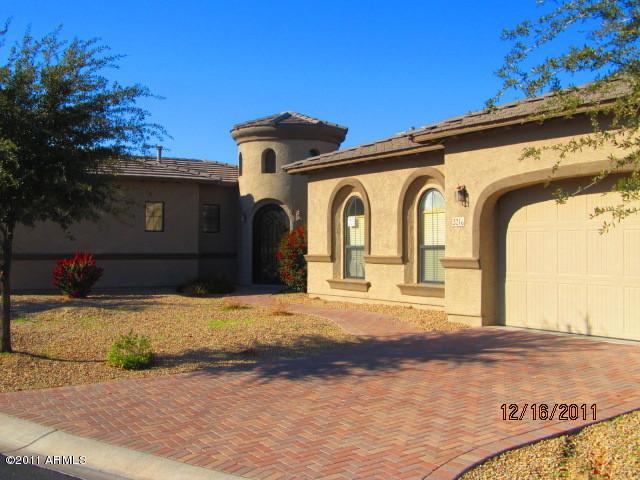 3216 E Constance Way, Phoenix, AZ 85042