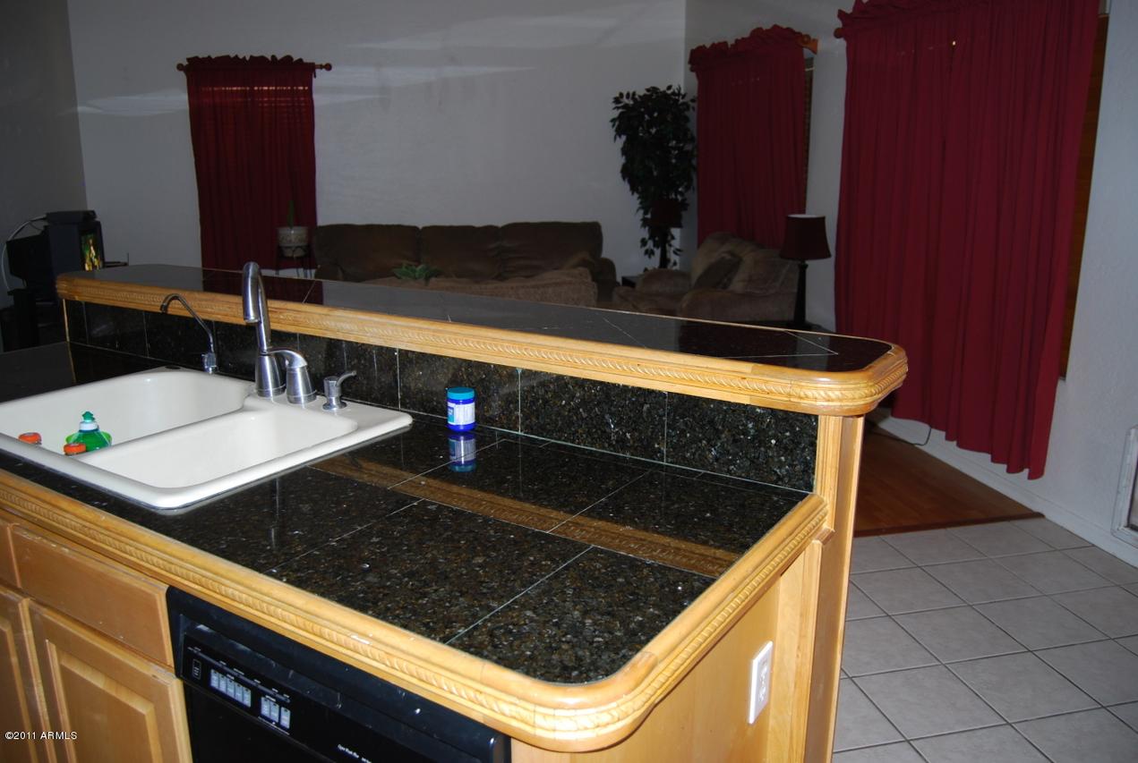 685 W Douglas Ave., Gilbert, AZ 85233