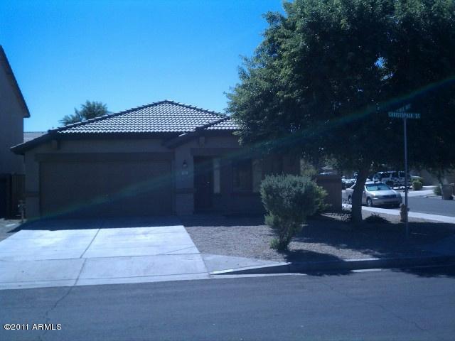 651 E Christopher St., San Tan Valley, AZ 85140