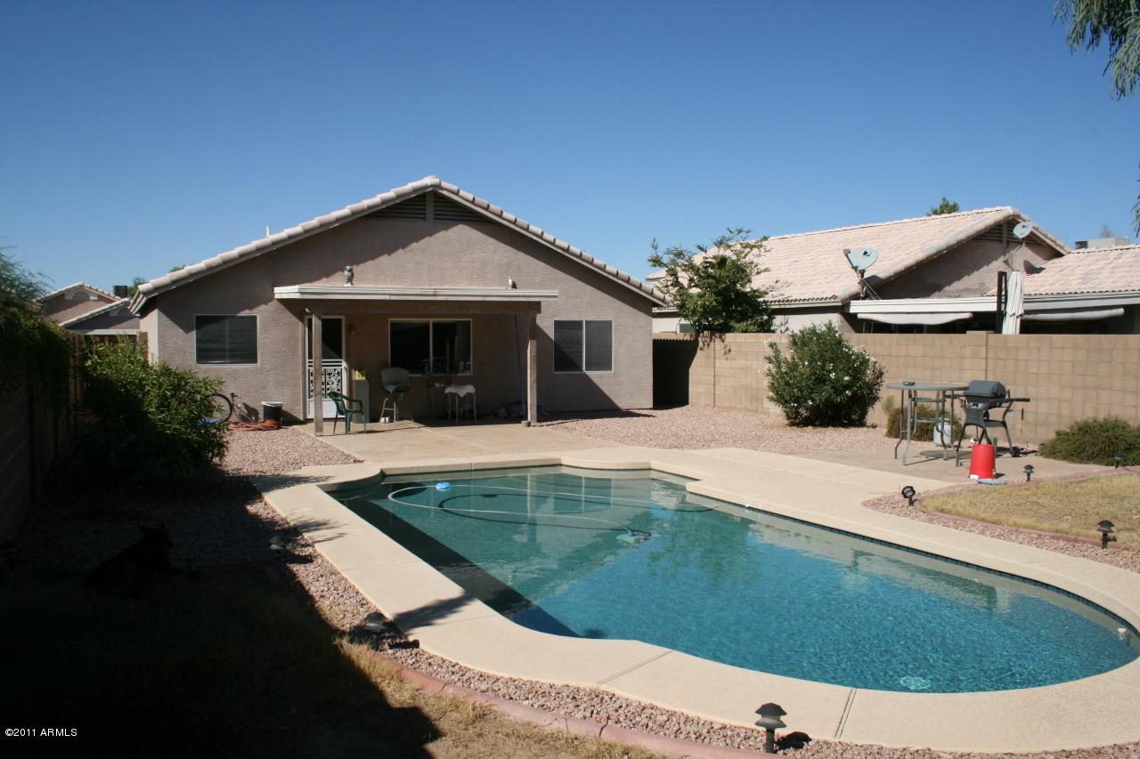 22027 N 35th Dr., Glendale, AZ 85310