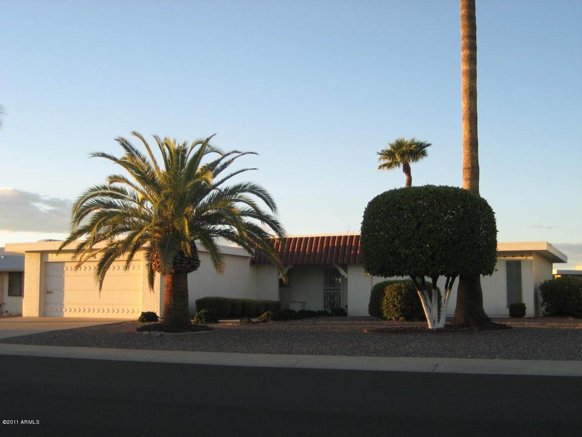 10726 W Willowbrook Dr., Sun City, AZ 85373