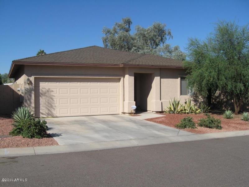 7204 S 8th St., Phoenix, AZ 85042