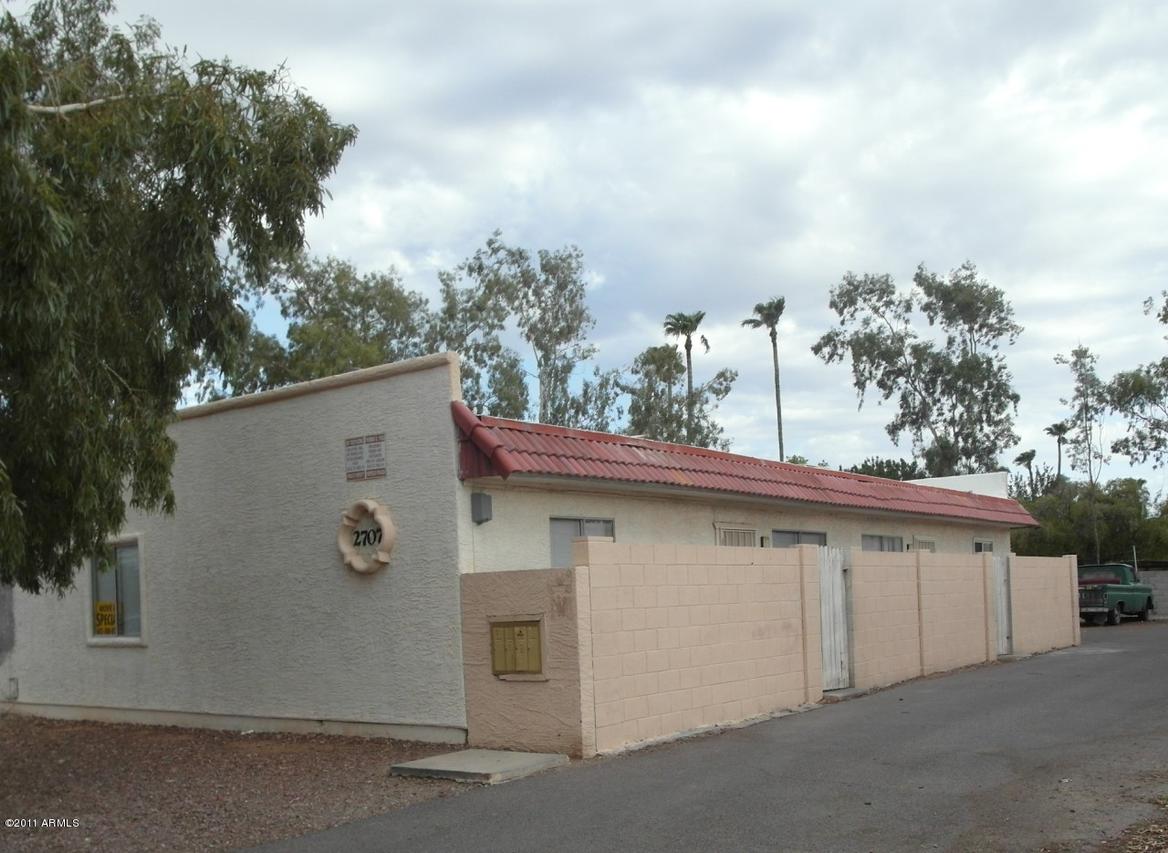 2707 E Tierra Buena Ln., Phoenix, AZ 85032