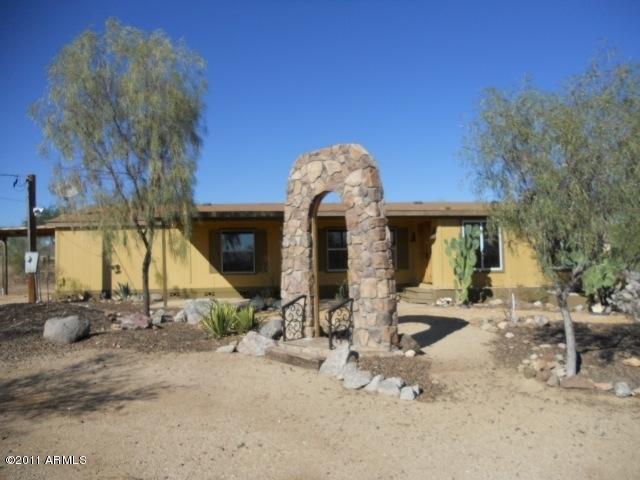 2320 E Maddock Rd., Phoenix, AZ 85086