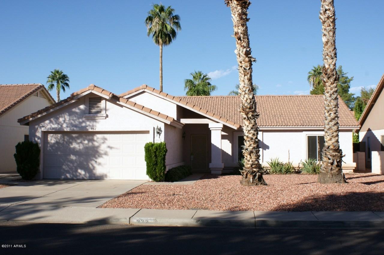 932 N Sailors Way, Gilbert, AZ 85234