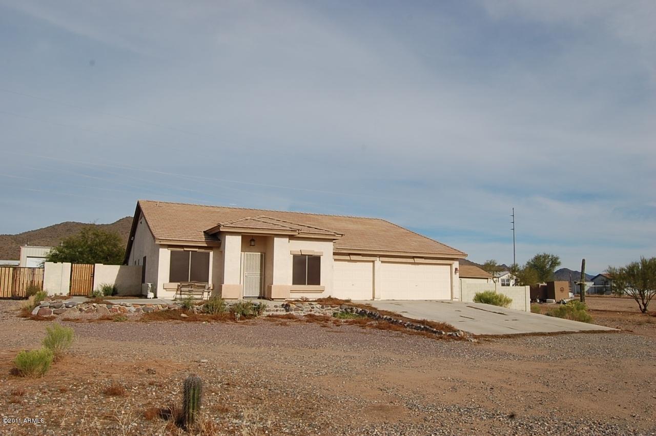 39811 N New River Rd., Phoenix, AZ 85086