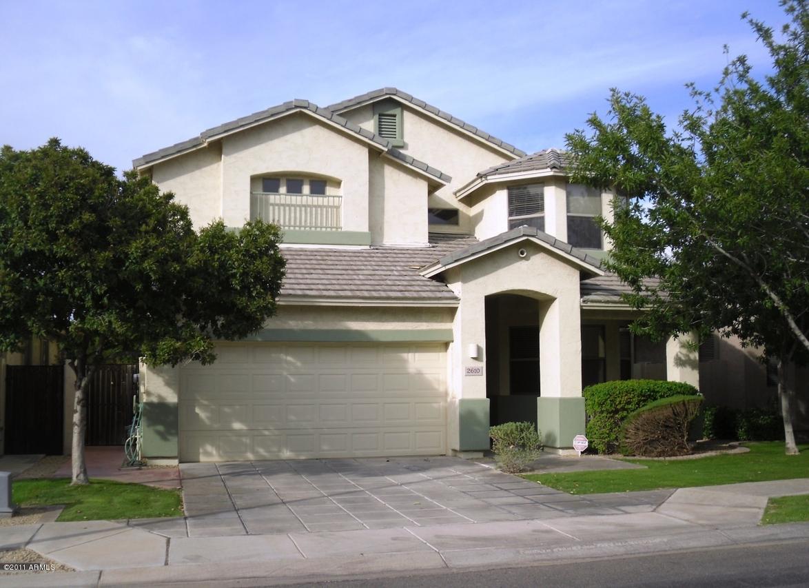 2610 E Fremont Rd., Phoenix, AZ 85042