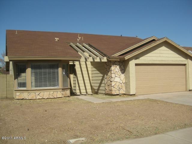 1726 E Vineyard Rd., Phoenix, AZ 85042