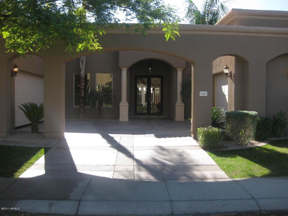 681 W Azalea Dr., Chandler, AZ 85248