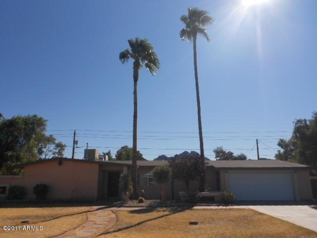 2925 E Turquoise Dr., Phoenix, AZ 85028