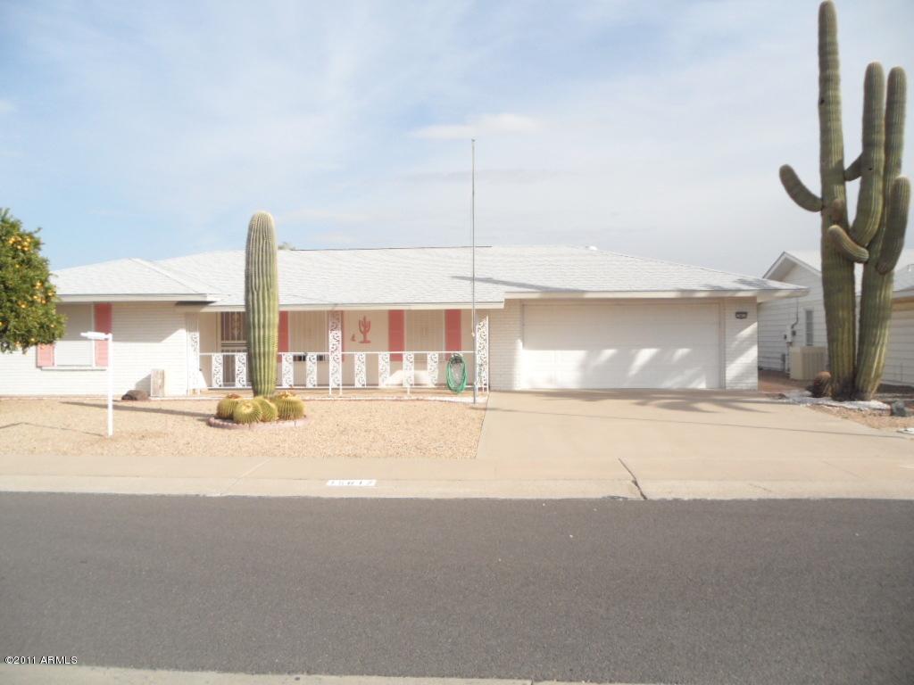 15617 N Meadow Park Dr., Sun City, AZ 85351