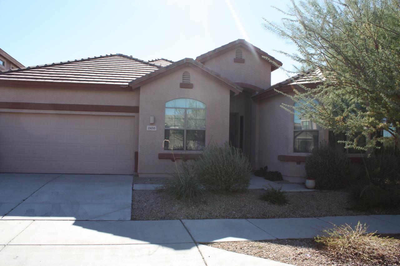 2433 W Red Range Way, Phoenix, AZ 85085