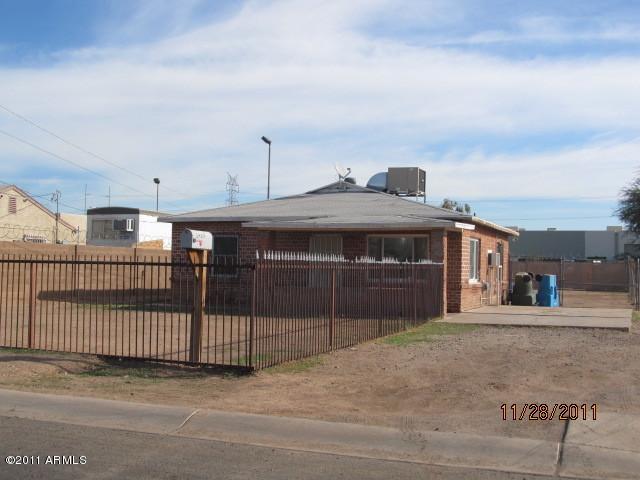 2439 S 6th Ave., Phoenix, AZ 85003