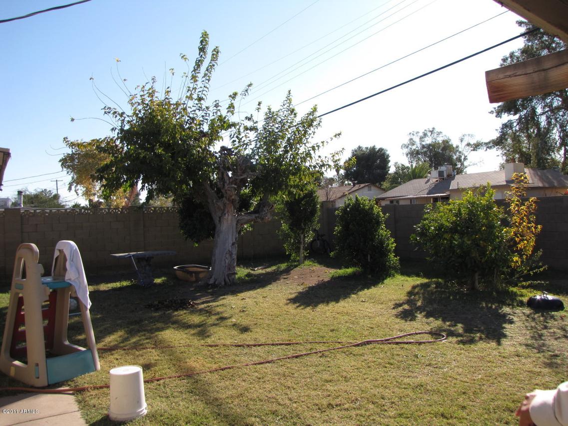 2711 W Carson Rd., Tempe, AZ 85282