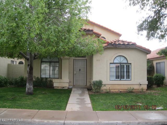 943 E Hearne Way, Gilbert, AZ 85234