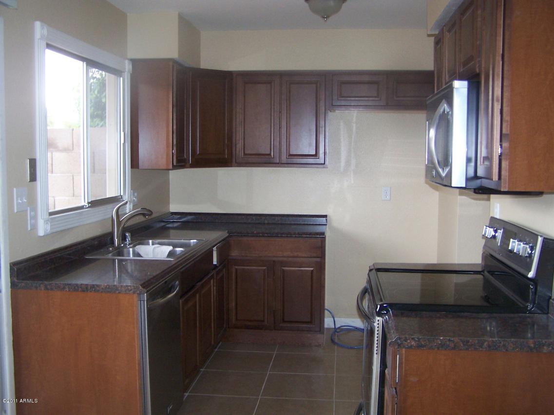 749 E Woodman Dr., Tempe, AZ 85283