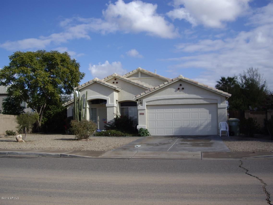 5407 N 87th Ave., Glendale, AZ 85305