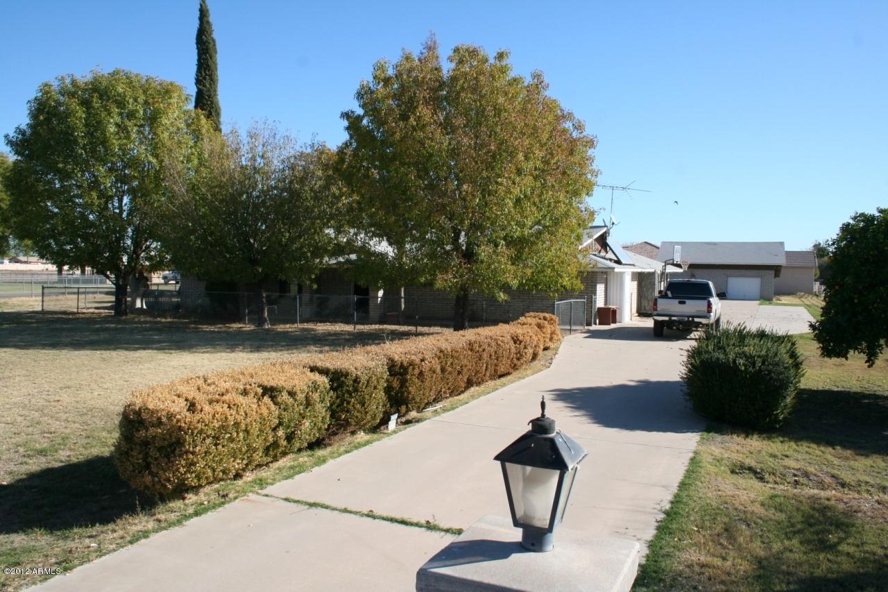 8201 N 85th Ave., Peoria, AZ 85345