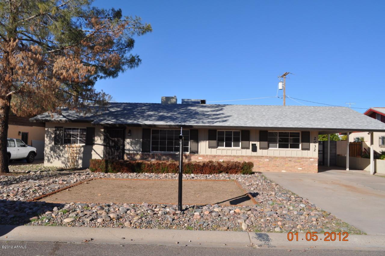2032 E Monterey Way, Phoenix, AZ 85016