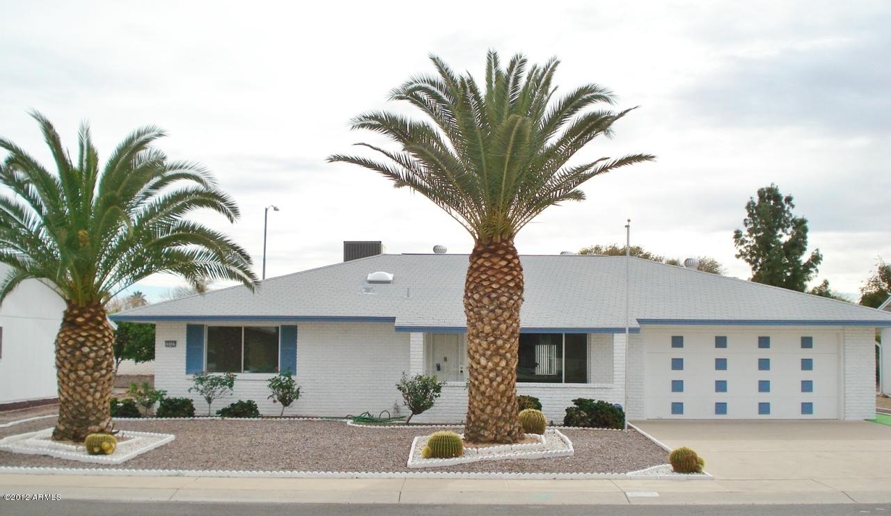 10327 W Carob Dr., Sun City, AZ 85373