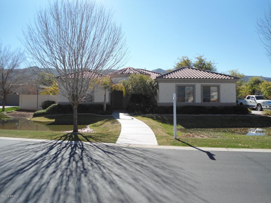 2907 E Gary Way, Phoenix, AZ 85042