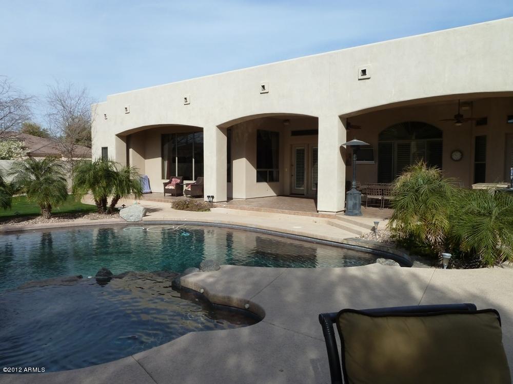 2205 W Weatherby Way, Chandler, AZ 85248