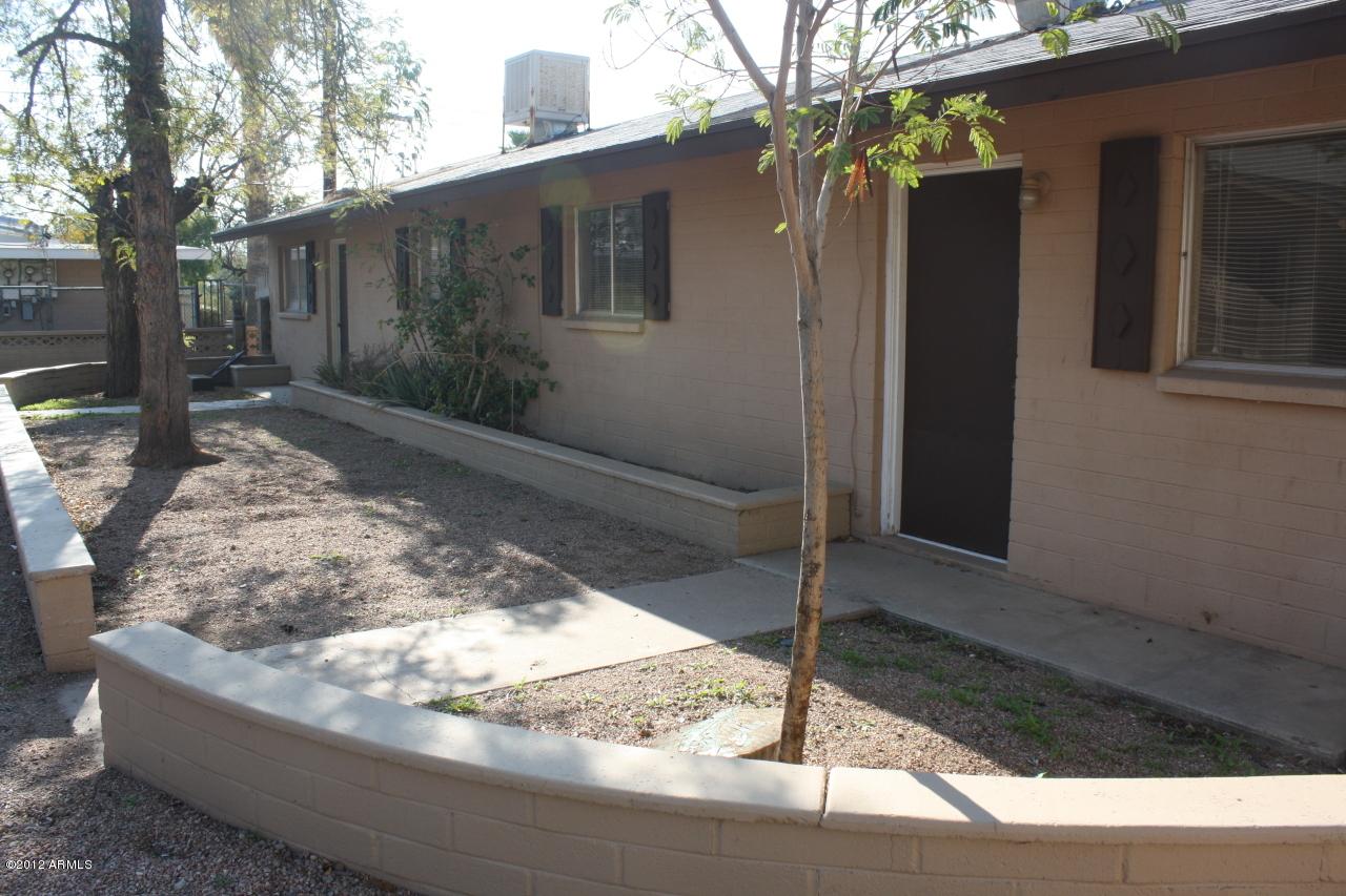 9233 N 14th St., Phoenix, AZ 85020