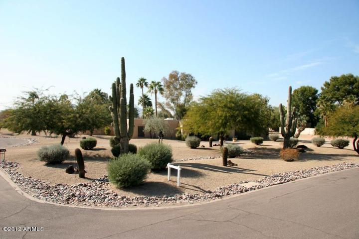 9230 N Coconino Cir., Paradise Valley, AZ 85253