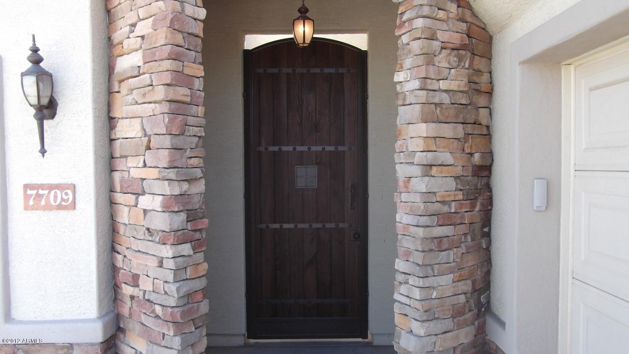 7709 S 15th St., Phoenix, AZ 85042