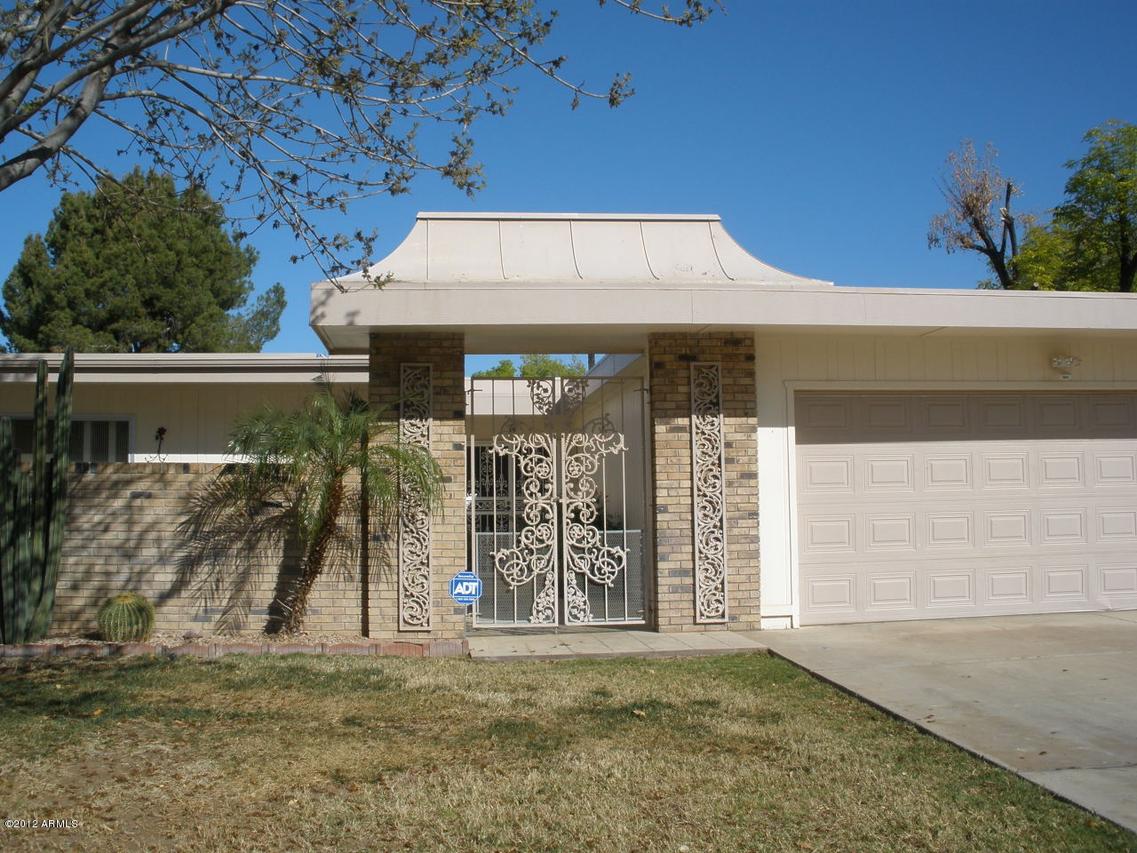 10302 W Spanish Moss Ln., Sun City, AZ 85373