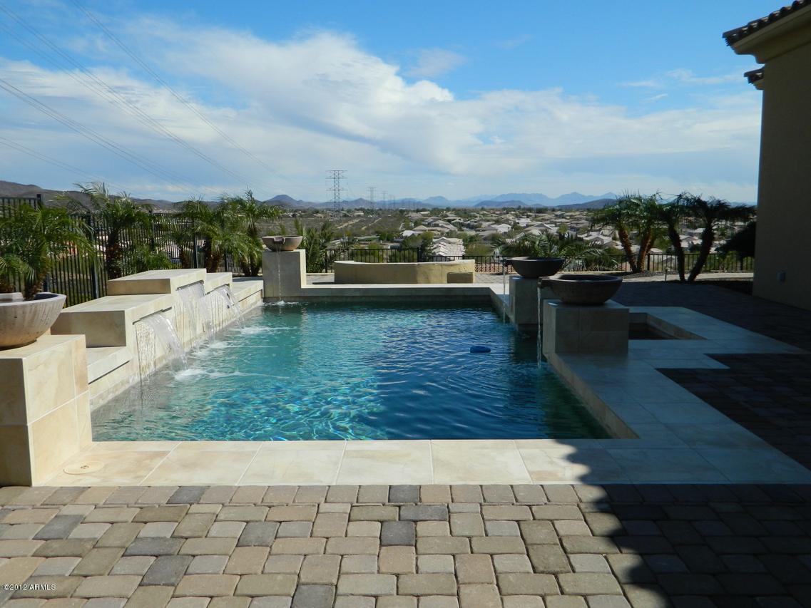 6218 W Saguaro Park Ln., Glendale, AZ 85310
