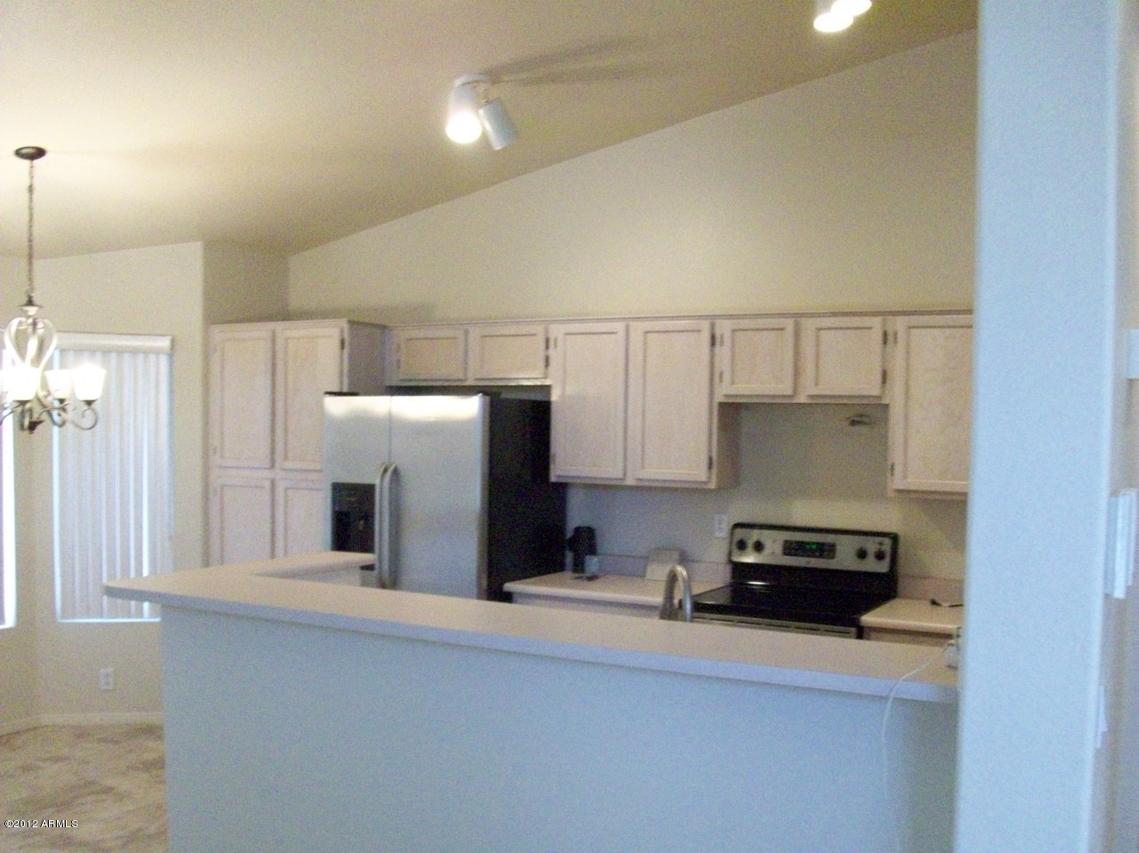 2558 N 86th Ave., Phoenix, AZ 85037