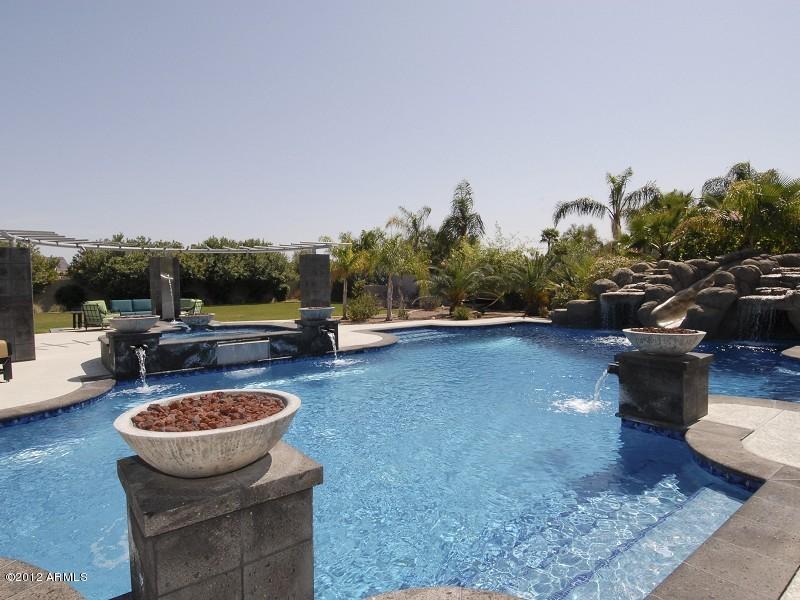 10069 N 107th St., Scottsdale, AZ 85258