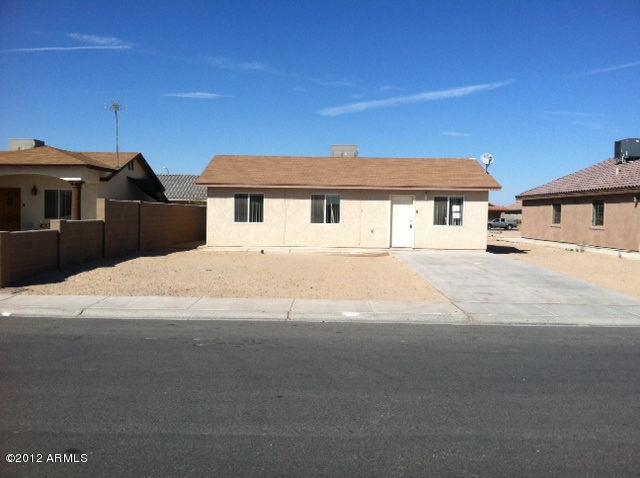 1966 E Los Olivos Dr., San Luis, AZ 85349