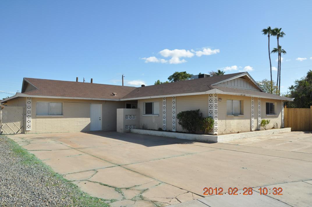 6413 N 46th Dr., Glendale, AZ 85301