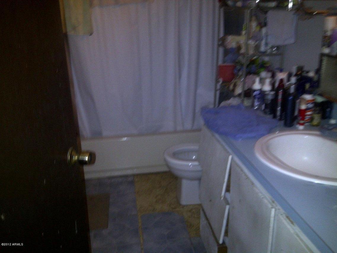 3212 W Jefferson St., Phoenix, AZ 85009